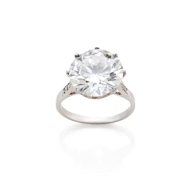 Solitario in Platino con Diamante