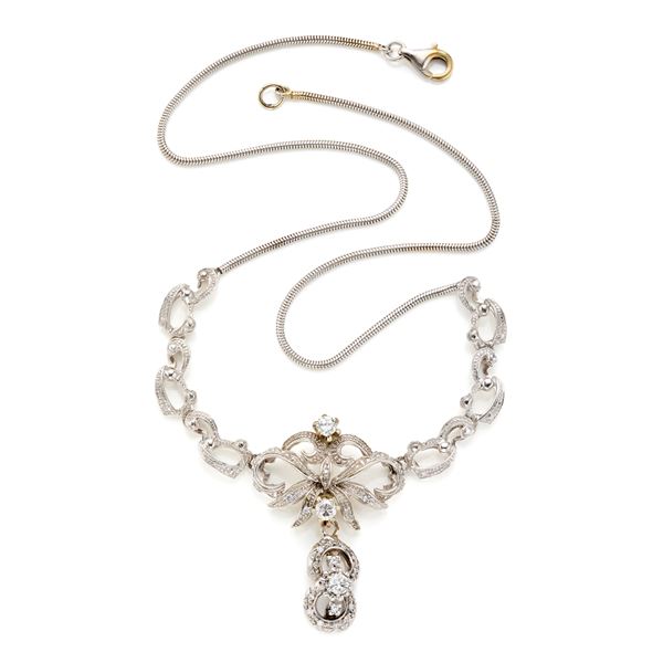 Collana in oro e diamanti