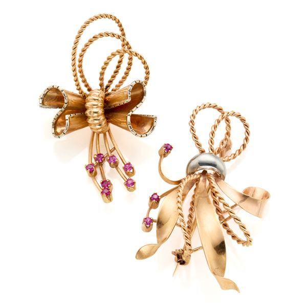 Due spille in oro  - Asta GIOIELLI, OROLOGI E LUXURY GOODS - Faraone Casa d'Aste