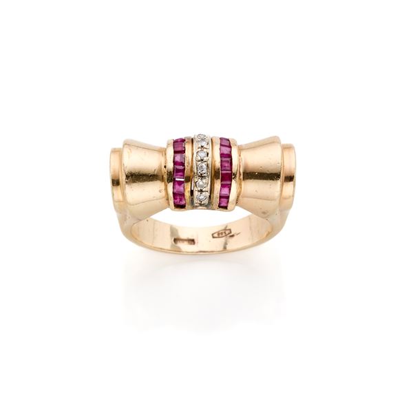 Gold ring with diamonds and rubies 