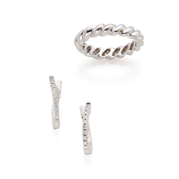 Gold ring and earrings