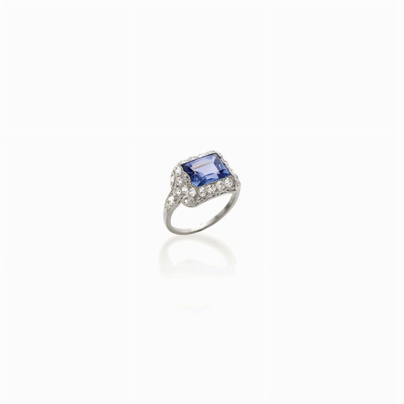 Anello in Platino con Zaffiro