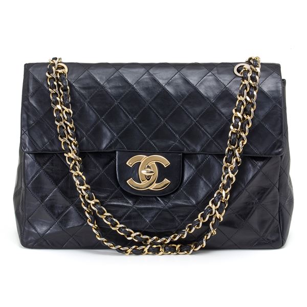 Chanel Jumbo nera vintage  - Asta GIOIELLI, OROLOGI E LUXURY GOODS - Faraone Casa d'Aste