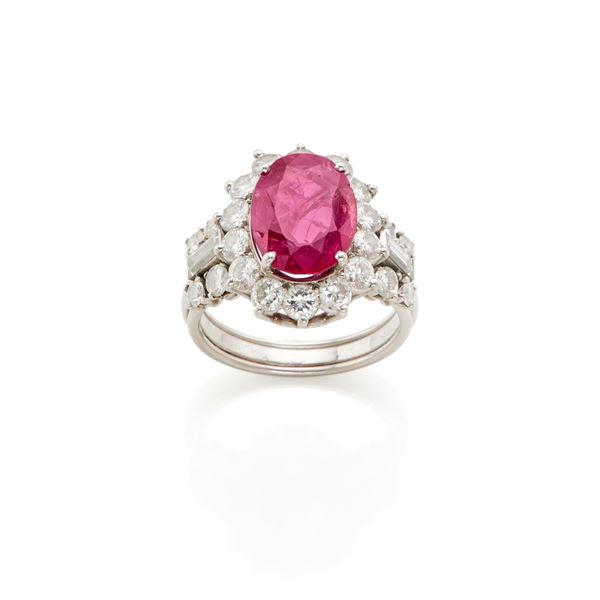 Gold ring with diamonds and ruby