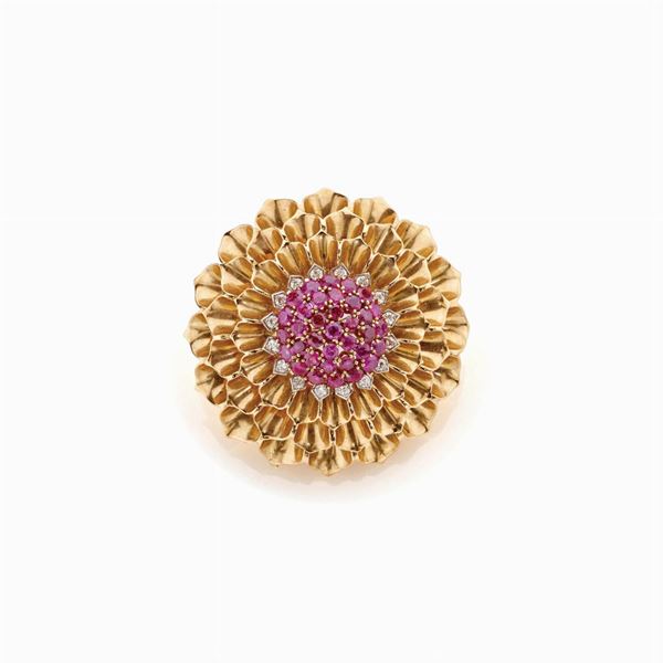 Spilla in oro 