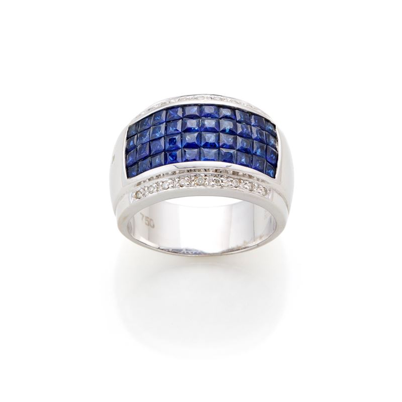 Anello in Oro con Zaffiri e Diamanti