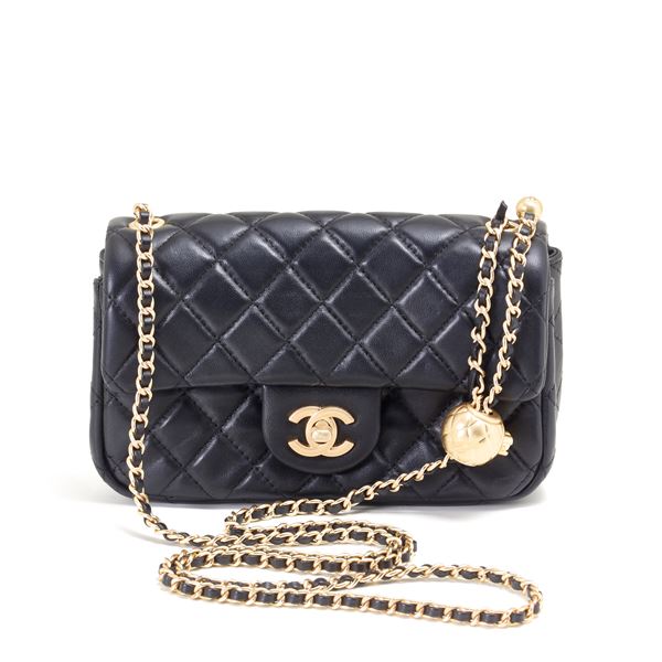 Chanel VIP Gift Timeless mini  - Auction GIOIELLI OROLOGI E LUXURY GOODS - Faraone Casa d'Aste