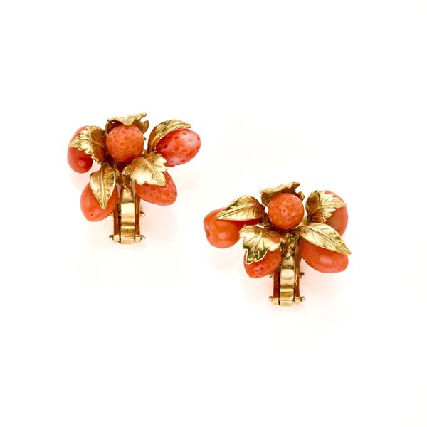 Micheletto gold and coral earrings  - Auction GIOIELLI OROLOGI E LUXURY GOODS - Faraone Casa d'Aste