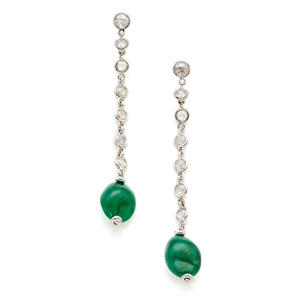 Faraone : Gold Faraone earrings with diamonds and emeralds  - Auction GIOIELLI OROLOGI E LUXURY GOODS - Faraone Casa d'Aste