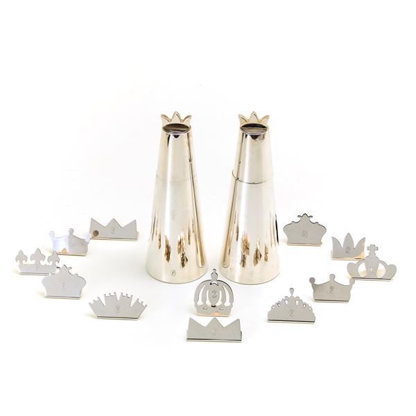 Faraone lot consisting of place cards, a salt and pepper mill  - Auction GIOIELLI OROLOGI E LUXURY GOODS - Faraone Casa d'Aste