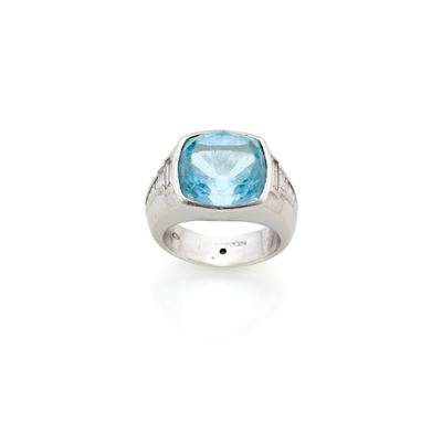 Anello Fasano in Platino con Topazio