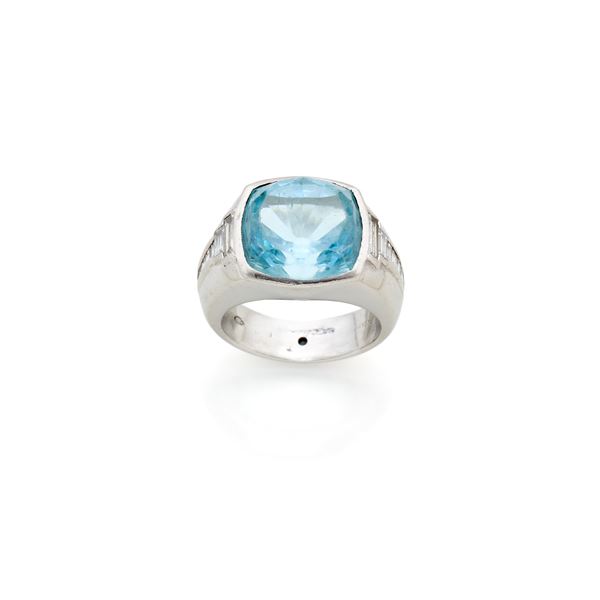 Fasano platinum ring with topaz