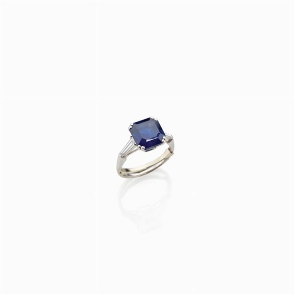 Anello in platino