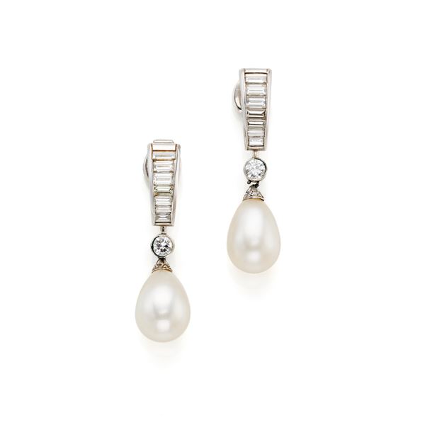 Orecchini in platino con diamanti e perle