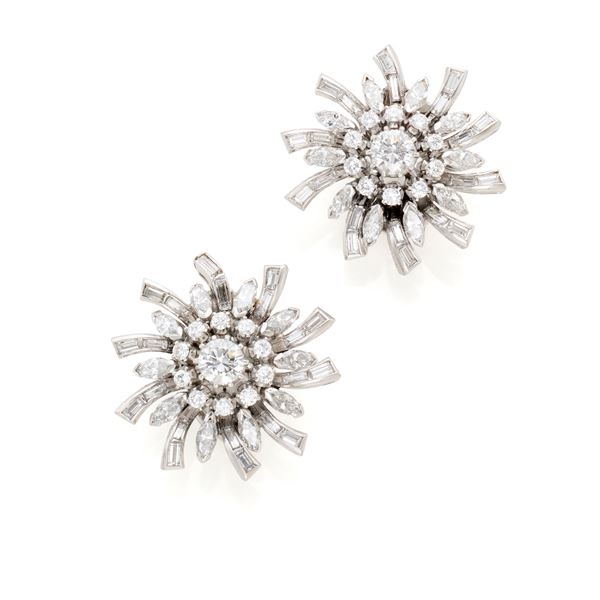 Platinum earrings with diamonds