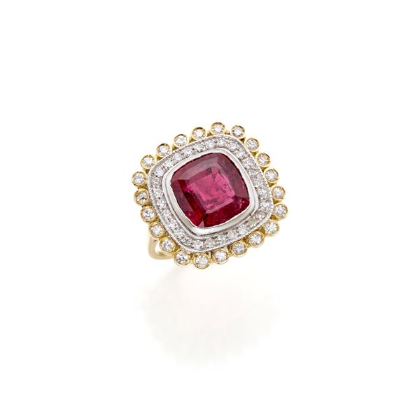 Gold ring with rubellite and diamonds   - Auction GIOIELLI OROLOGI E LUXURY GOODS - Faraone Casa d'Aste