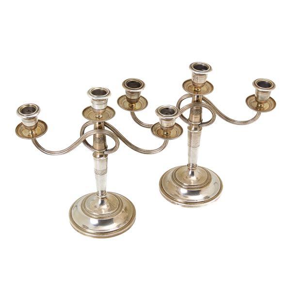 Coppia di candelabri in argento