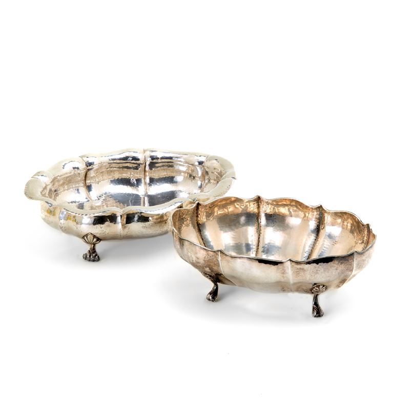 Due centrotavola in argento