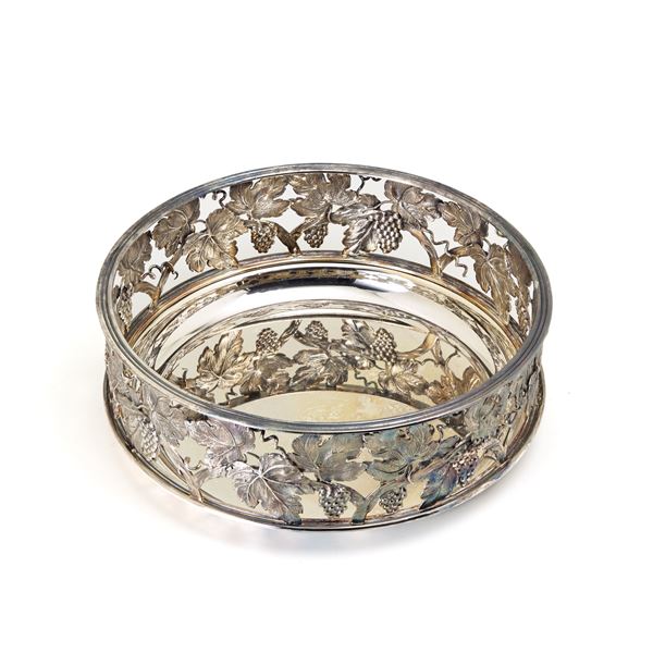 Silver centrepiece