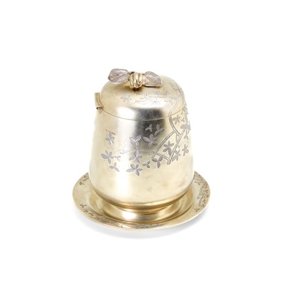 Silver centrepiece
