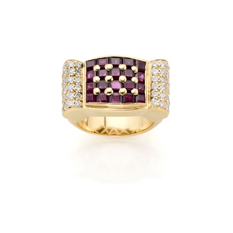 Anello in Oro con Diamanti e Rubini