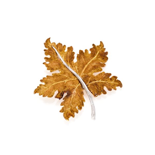 Federico Buccellati gold vine leaf brooch