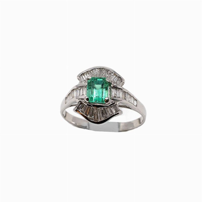 Anello Oro Bianco e Smeraldo