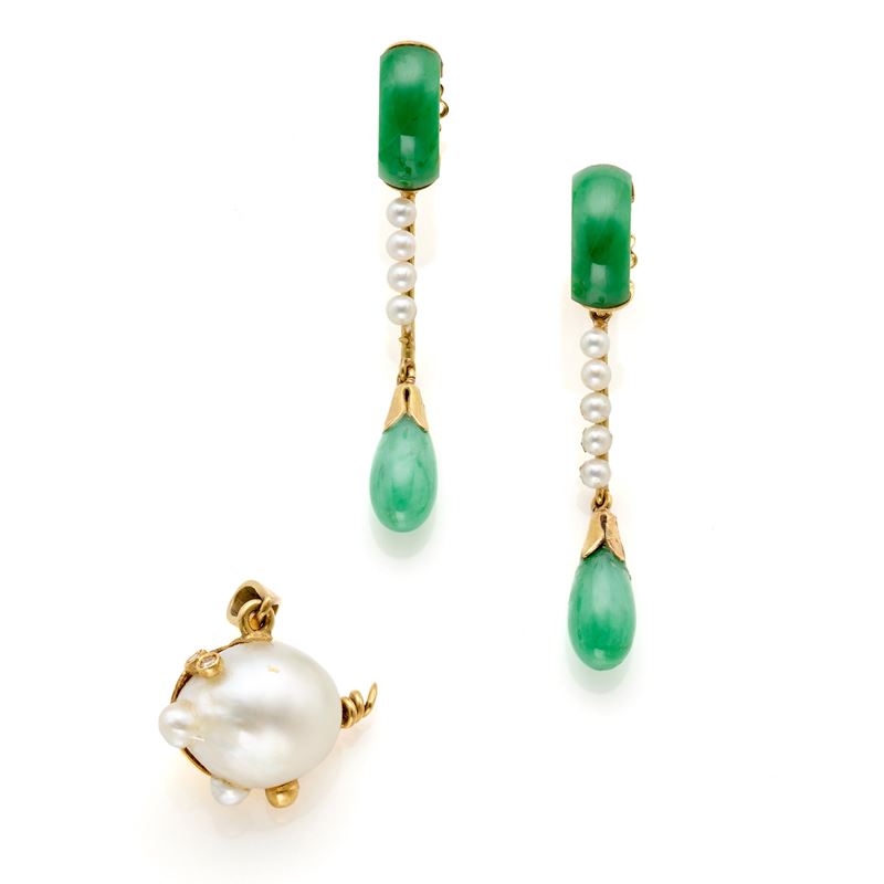 Orecchini e pendente in oro e perle