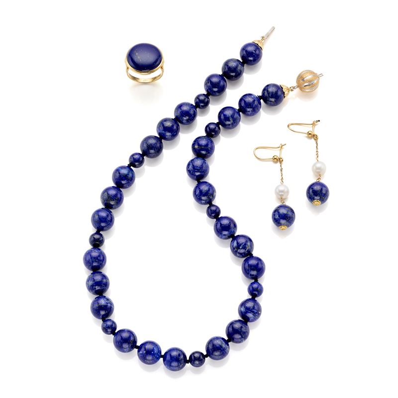 Collana, orecchini e anello in oro e lapis