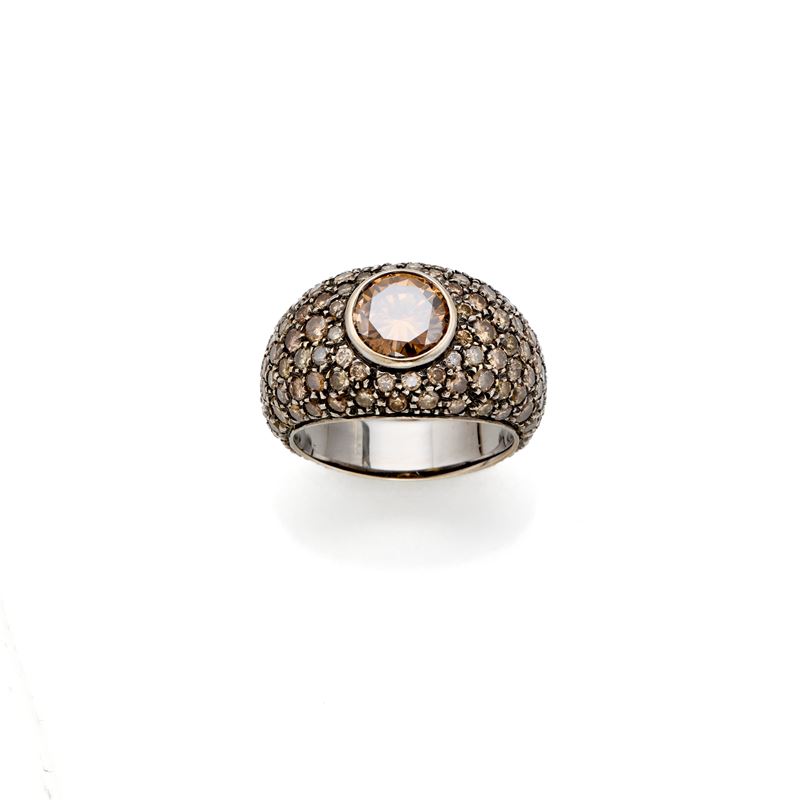 Anello in Oro con Diamanti