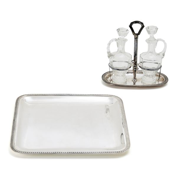 Lotto in argento composto da vassoio e set cruet