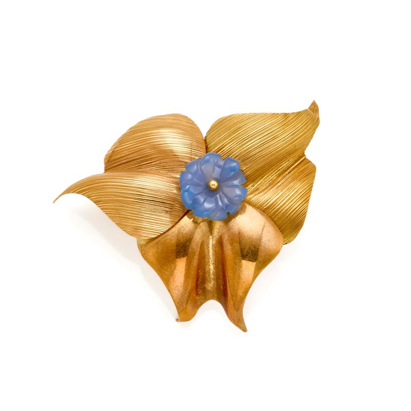 Spilla a fiore in oro