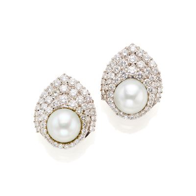 Orecchini in oro bianco 18 Kt con diamanti e perle coltivate