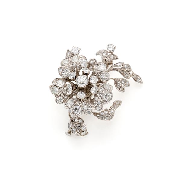 Spilla a fiore in oro e diamanti  - Asta GIOIELLI, OROLOGI E LUXURY GOODS - Faraone Casa d'Aste