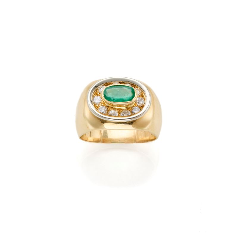 Anello in oro, diamanti e smeraldo