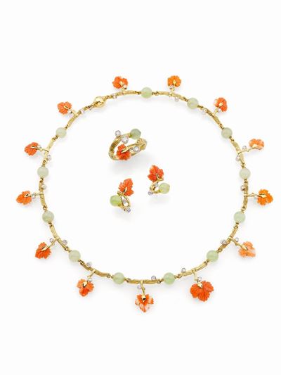 Parure Scavia in Oro Giallo, Giada e Corallo Intagliato