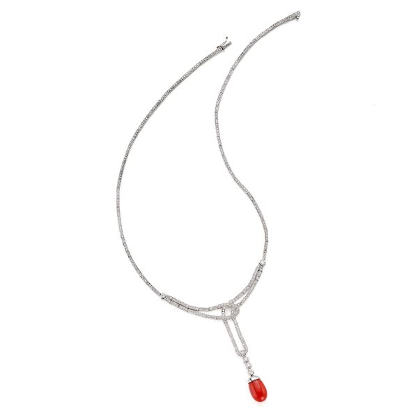 Gold, diamond and coral necklace