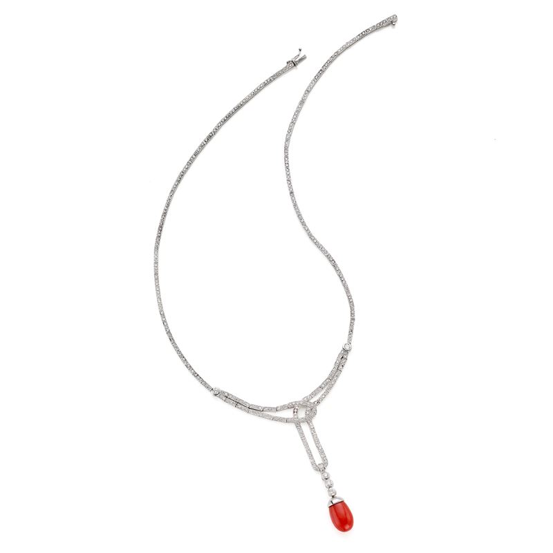 Collana in Oro, Diamanti e Corallo