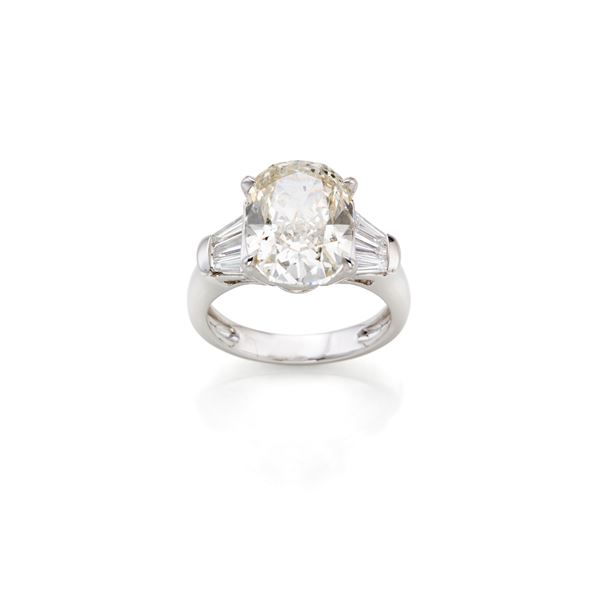 Anello in oro e diamante