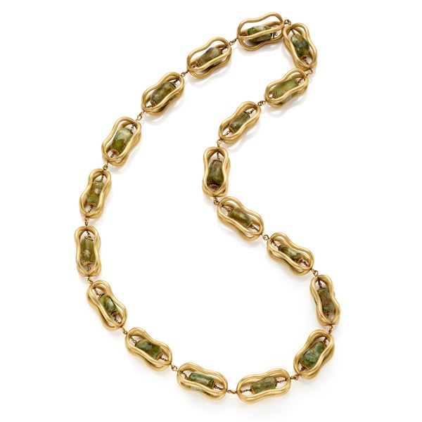 Gold necklace 