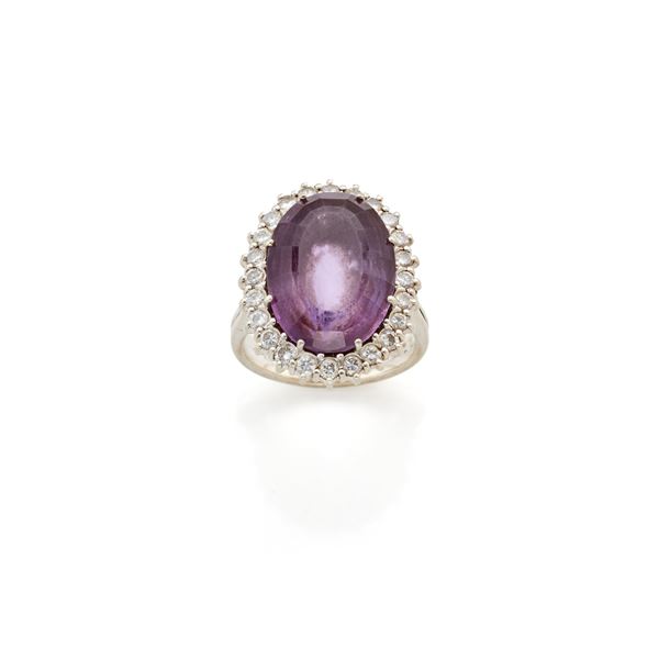  Gold diamond and amethyst ring