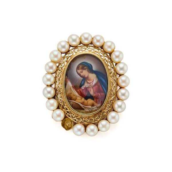 Spilla in oro con perle