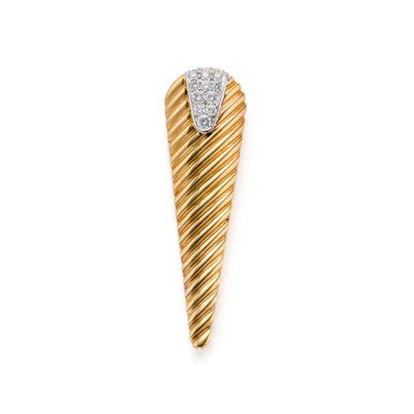 Spilla in oro e diamanti