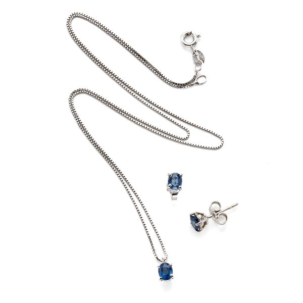 Gold and sapphire necklace and earrings