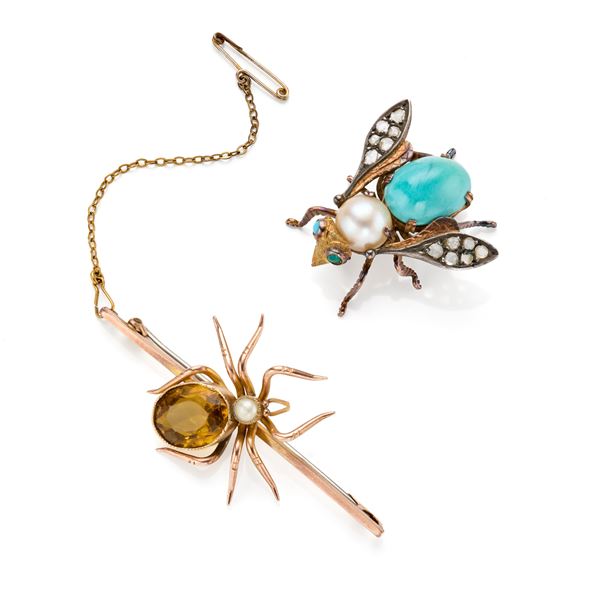 Two gold brooch