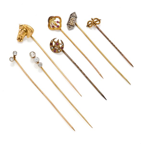 Sette spilloni in oro  - Asta GIOIELLI, OROLOGI E LUXURY GOODS - Faraone Casa d'Aste