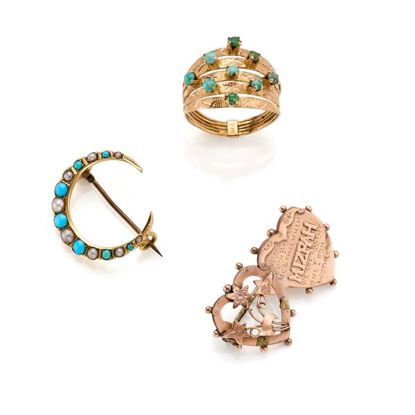 Two brooches and a gold ring 