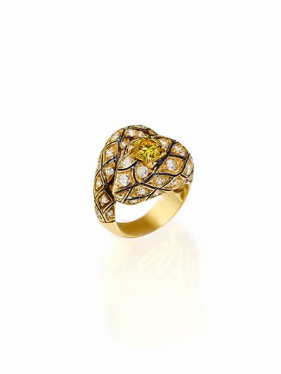 Anello a Serpente in Oro Giallo e Diamanti