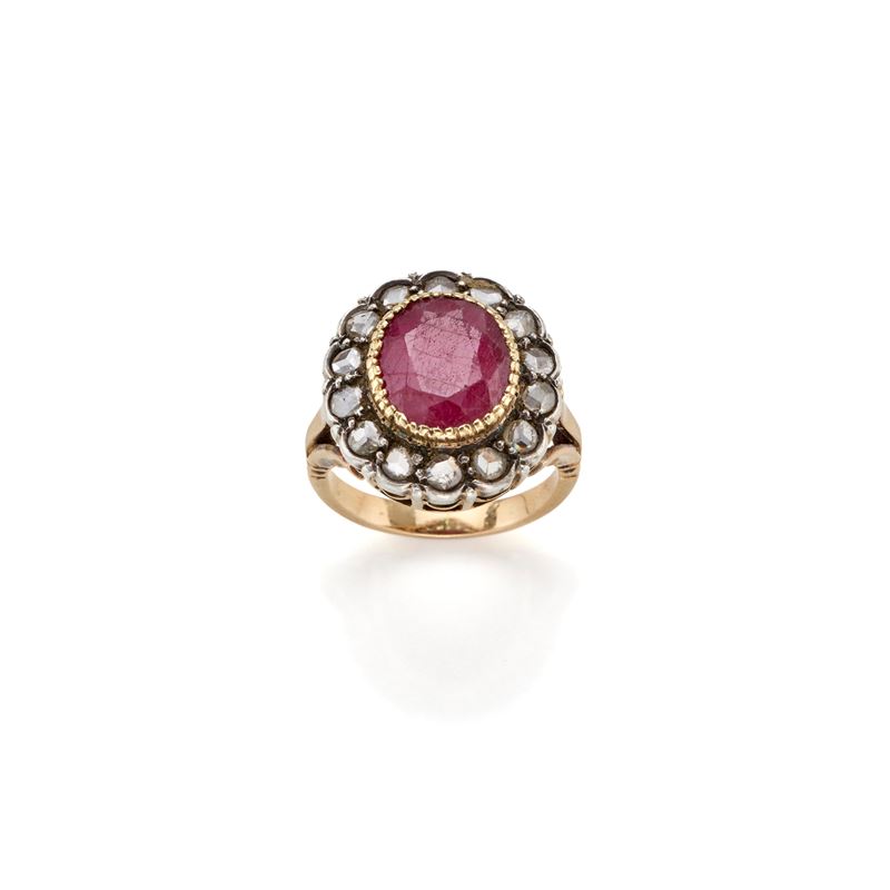 Anello in Oro e Argento con Rubino e Diamanti
