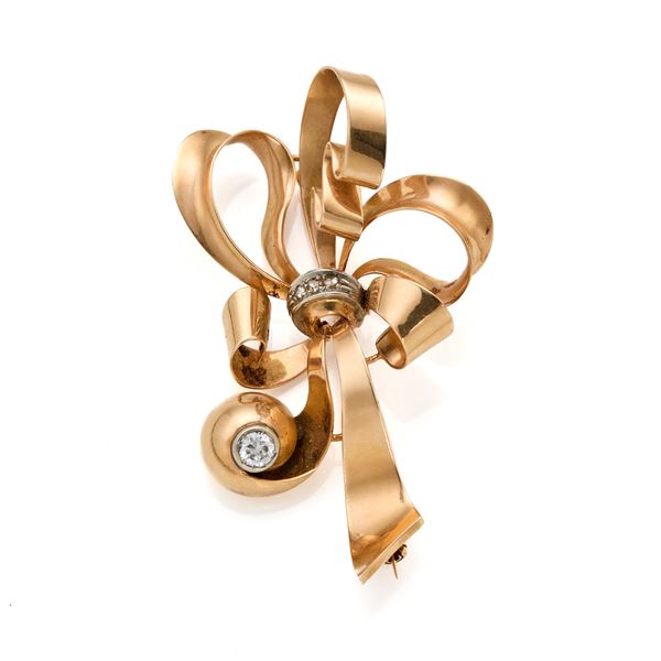 Gold and diamond brooch